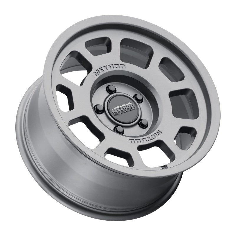 Close-up of MR705 spoke design and Titanium finish