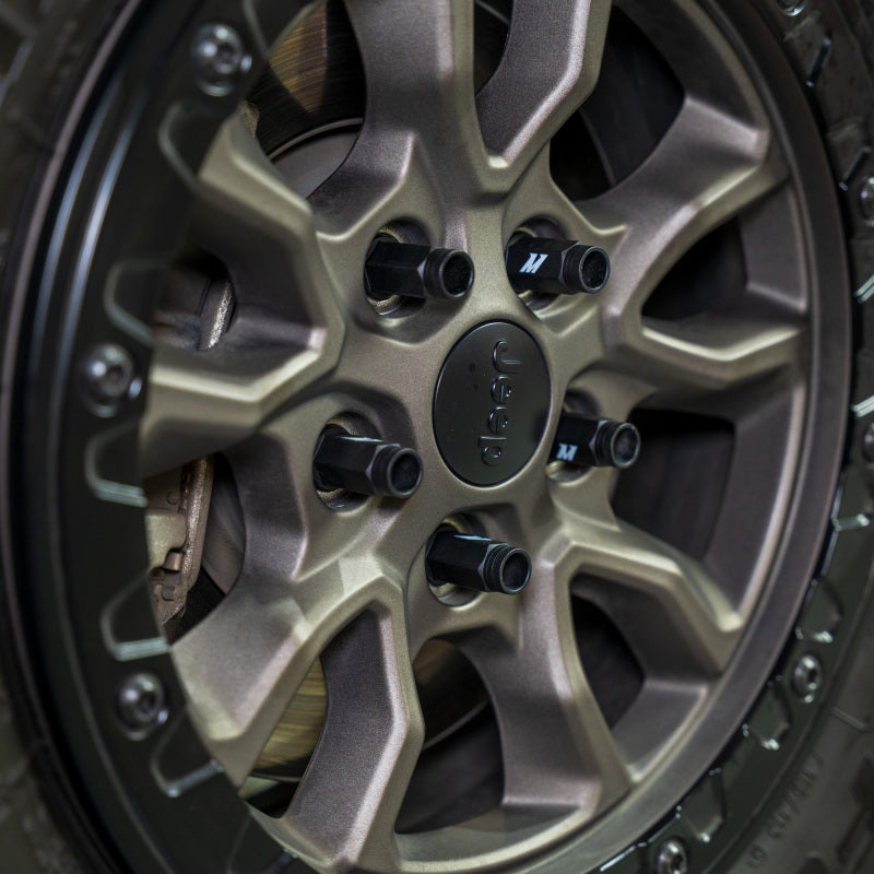 Mishimoto lug nut set packaging and included components