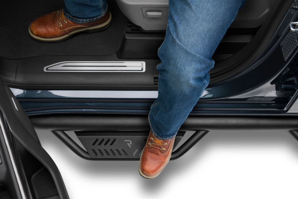 N-Fab Podium LG 2019 Chevy/GMC 1500 Crew Cab - Cab Length - Tex. Black - 3in - N-Fab NFBHPC1980CC-TX