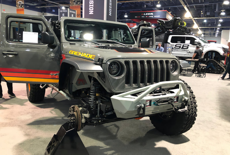 Oracle Jeep JL/Gladiator JT Oculus Switchback Bi-LED Projector Headlights - Amber/White Switchback - Black Ops Auto Works