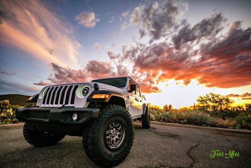 Oracle Oculus Bi-LED Projector Headlights for Jeep JL/Gladiator JT - Graphite Metallic - 5500K - Black Ops Auto Works