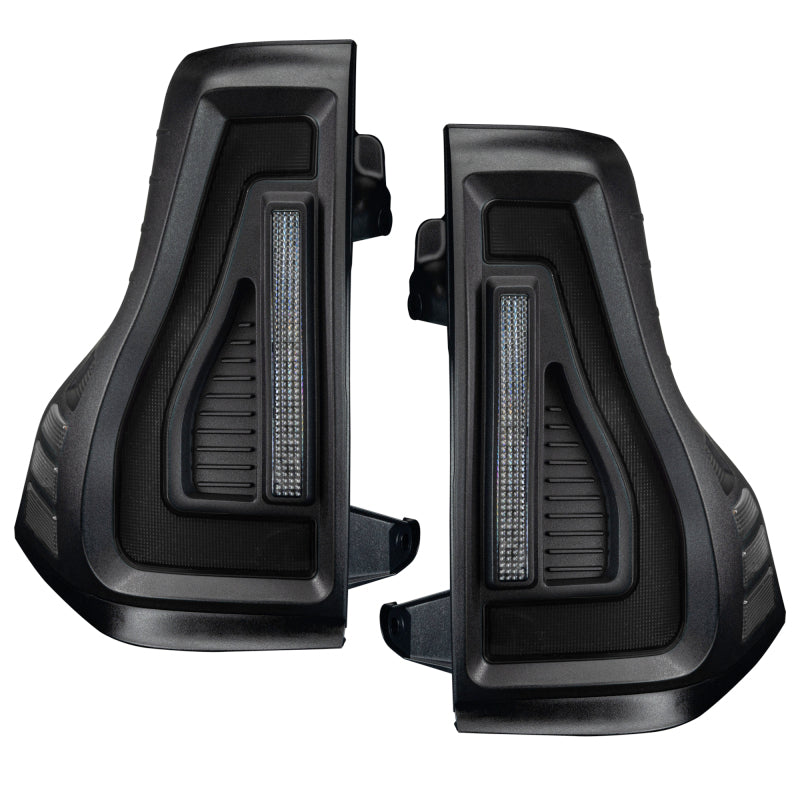 Lensless wrap-around tail light detail