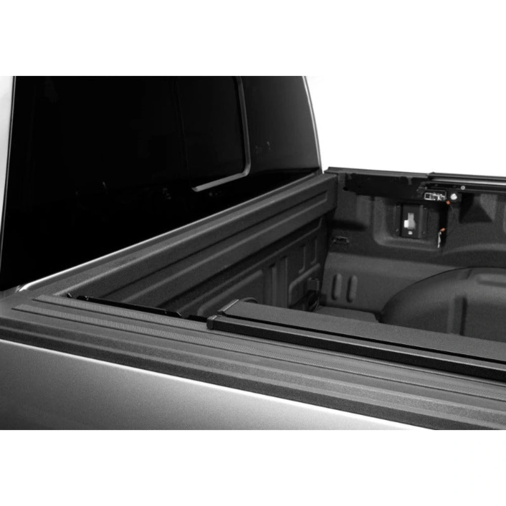 Retrax 20-26 Chev/GMC Silverado/Sierra 1500 6.5ft Bed (No Side Boxes) RetraxPRO EZ-Off FRC-4000 - Retrax R-T-80482