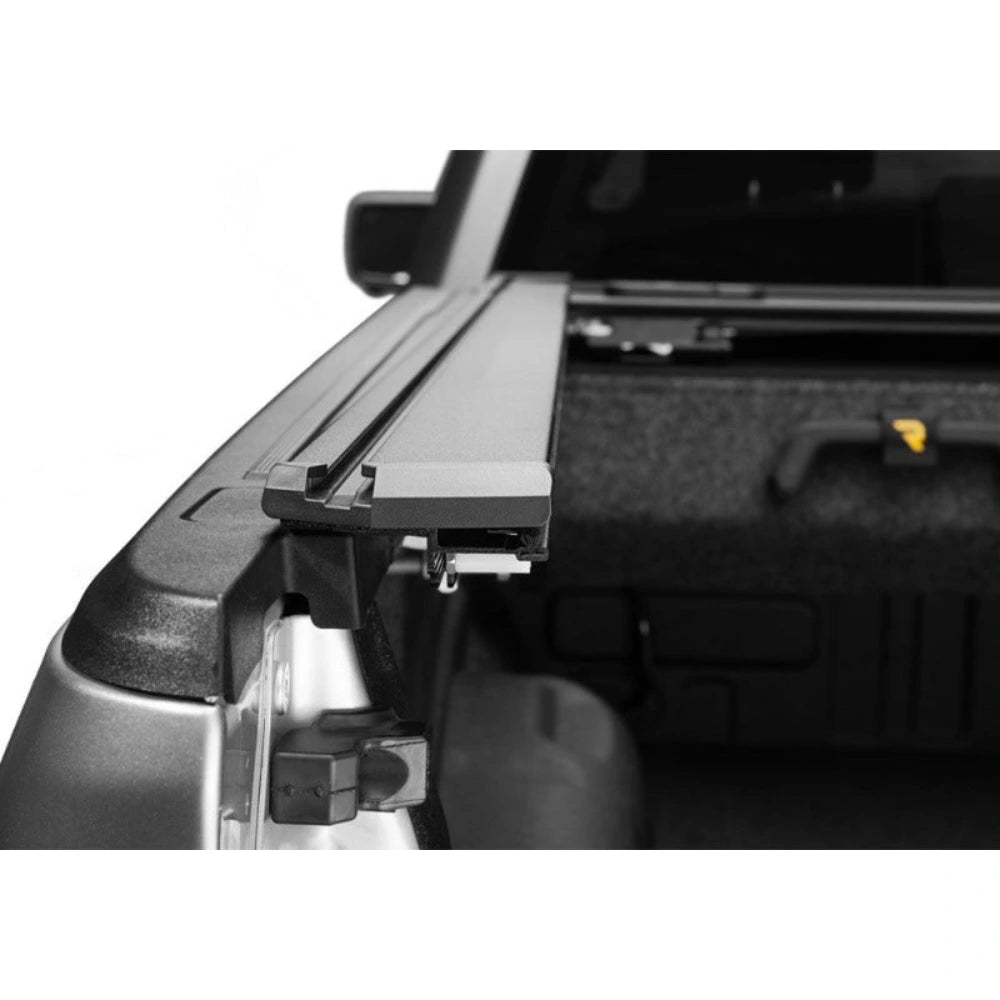Retrax 20-26 Chev/GMC Silverado/Sierra 1500 6.5ft Bed (No Side Boxes) RetraxPRO EZ-Off FRC-4000 - Retrax R-T-80482