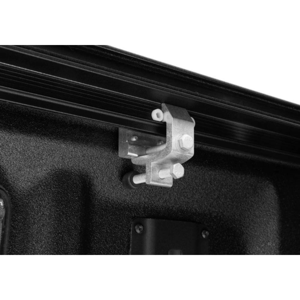 Retrax 20-26 Chev/GMC Silverado/Sierra 1500 6.5ft Bed (No Side Boxes) RetraxPRO EZ-Off FRC-4000 - Retrax R-T-80482