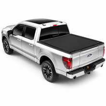 Load image into Gallery viewer, RetraxPRO EZ-Off FRC-4000 tonneau cover for Silverado and Sierra 1500 5.8ft bed