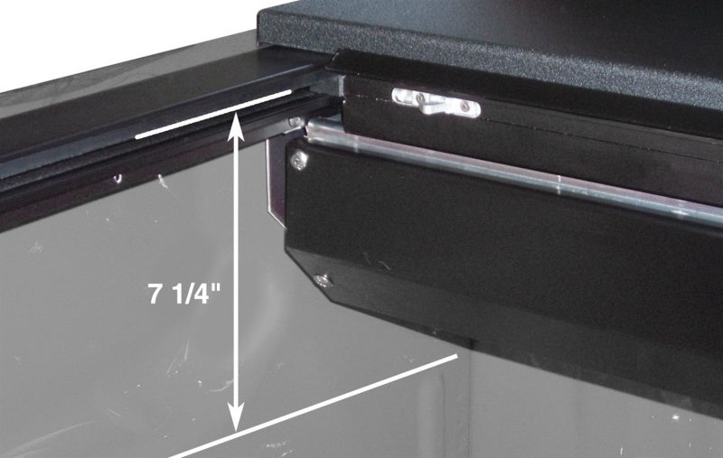 Roll-N-Lock 2020 Chevy Silverado / GMC Sierra 2500-3500 80-1/2in M-Series Retractable Tonneau Cover - Black Ops Auto Works