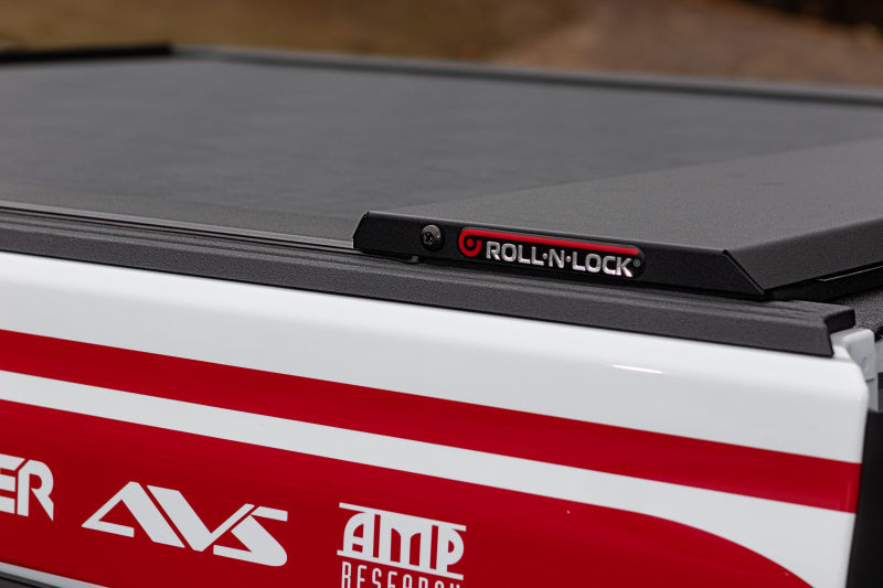 Roll-N-Lock 2020 Jeep Gladiator 5ft bed M-Series Retractable Tonneau Cover - Black Ops Auto Works