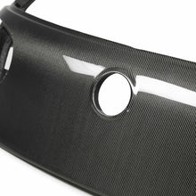 Load image into Gallery viewer, Seibon Seibon 06-09 Volkswagegn Golf GTI OEM Carbon Fiber Trunk Lid