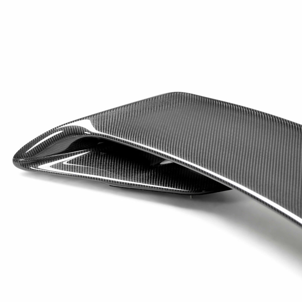 Seibon Seibon 09-10 Nissan GTR R35 OEM Carbon Fiber Rear Spoiler