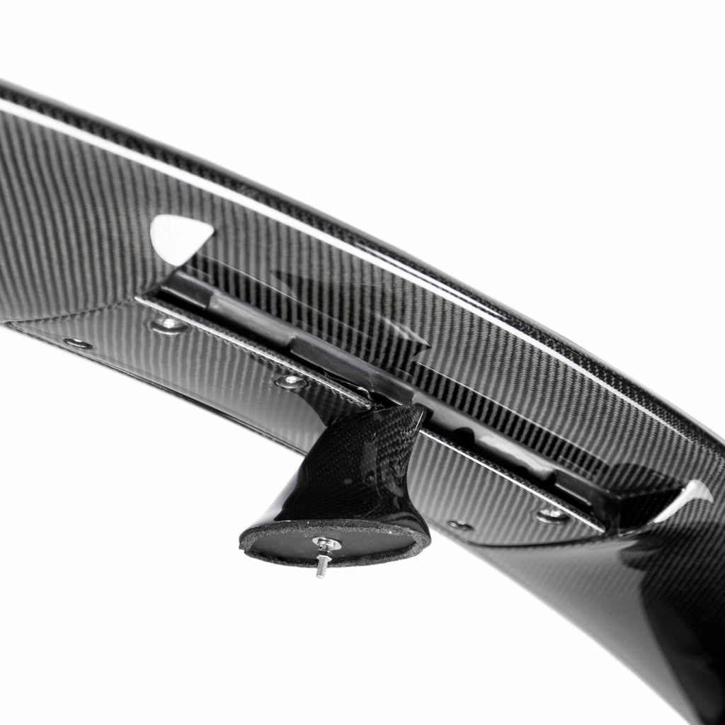 Seibon Seibon 09-10 Nissan GTR R35 OEM Carbon Fiber Rear Spoiler