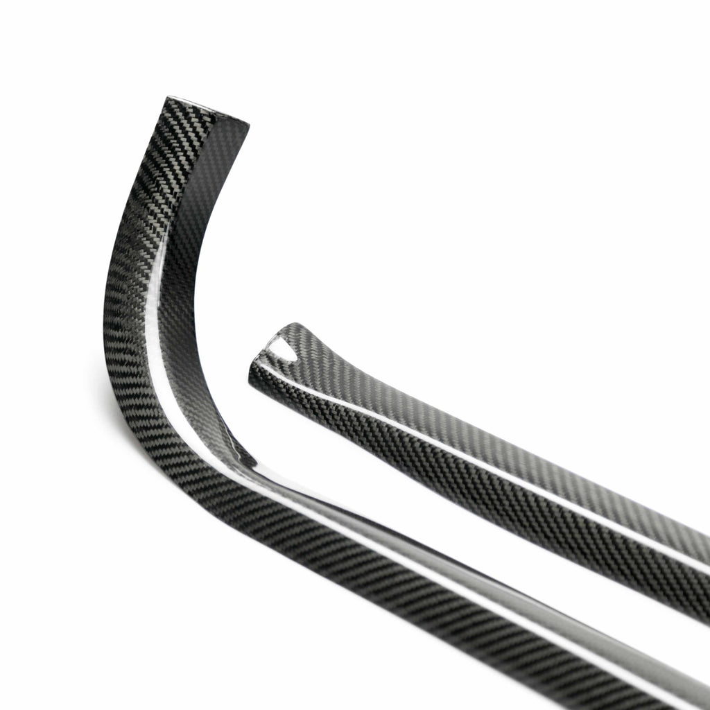 Seibon Seibon 09-10 Nissan GTR R35 OEM Style Carbon Fiber Door Sills Trim (Pair)