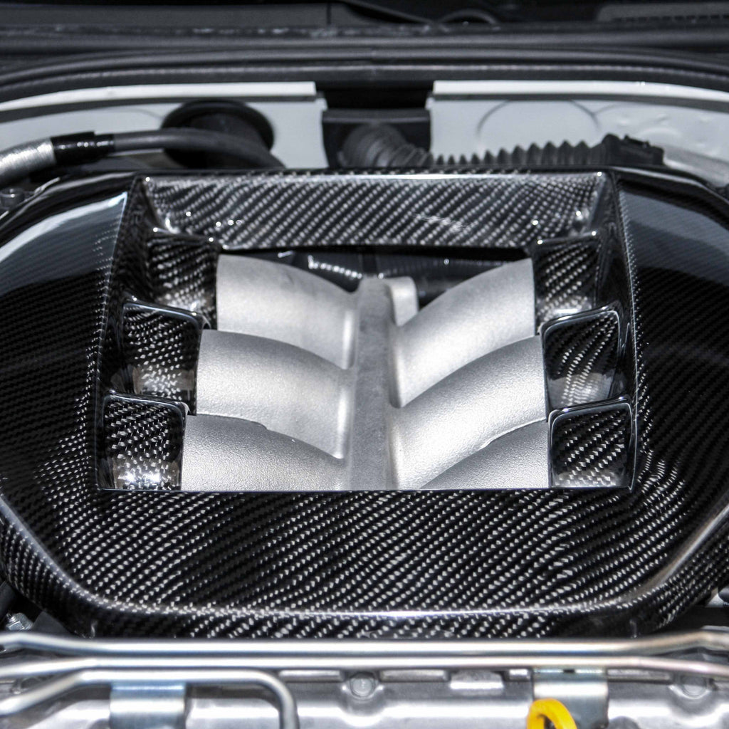 Seibon Seibon 09-11 Nissan GTR R35 Carbon Fiber Engine Cover