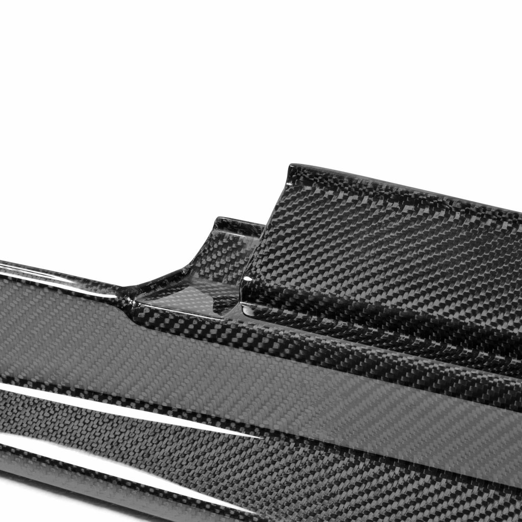 Seibon Seibon 11-13 Nissan GTR R35 VS-Style Carbon Fiber Side Skirts (Pair)