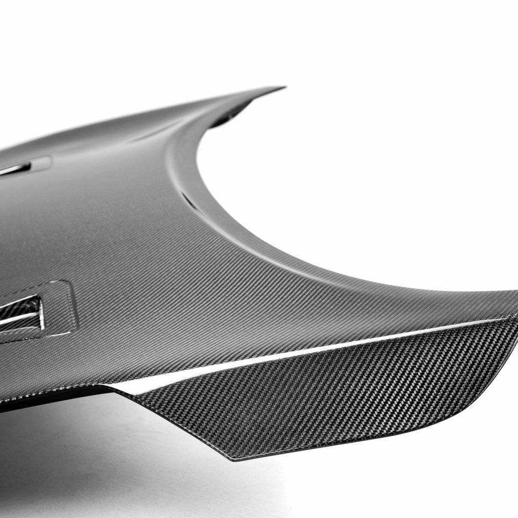 Seibon Seibon 11-14 Nissan Juke GTR Style Carbon Fiber Hood