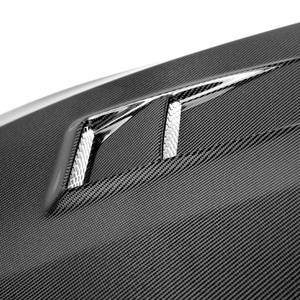 Seibon Seibon 11 BMW F20/F22 DV-Style Carbon Fiber Hood