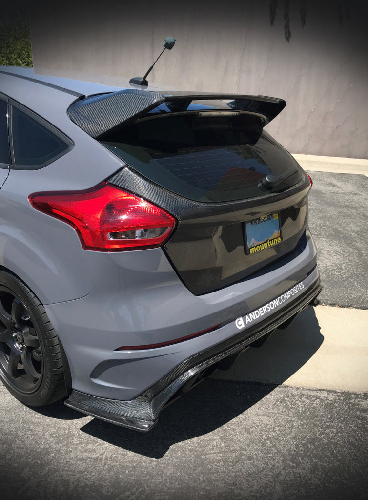 Seibon Seibon 15-16 Ford Focus Hatchback Carbon Fiber Trunk Lid