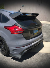 Load image into Gallery viewer, Seibon Seibon 15-16 Ford Focus Hatchback Carbon Fiber Trunk Lid