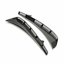 Load image into Gallery viewer, Seibon Seibon 17-18 Honda Civic Type-R Carbon Fiber Fender Ducts (Pair)