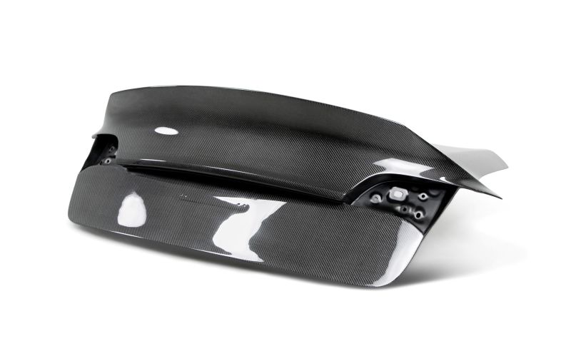 Seibon Seibon 17-23 Tesla Model 3 Carbon Fiber Trunk Lid w/Integrated Spoiler (Models w/o Power Trunk ONLY)