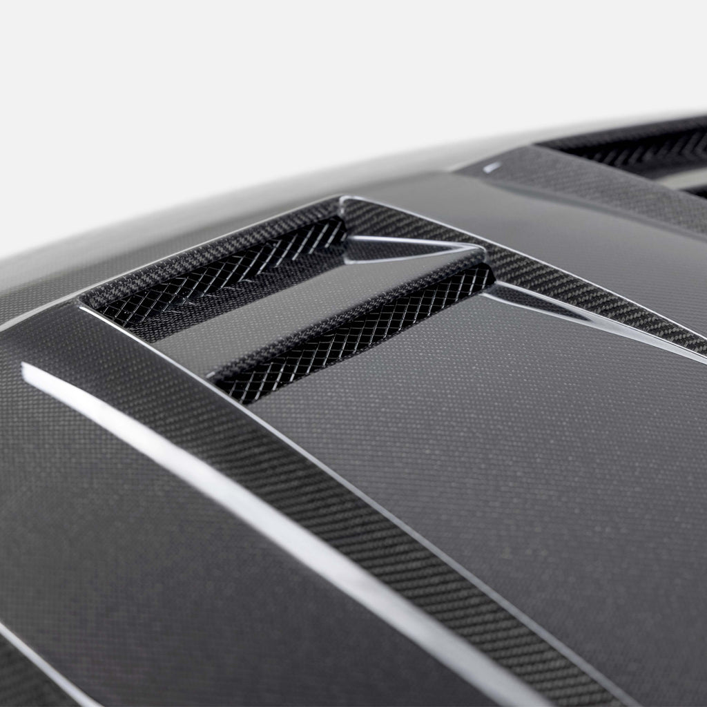 Seibon Seibon 2022-2023 Volkswagen Golf GTI/R DV-Style Carbon Fiber Hood