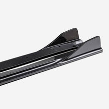 Load image into Gallery viewer, Seibon Seibon 2023+ Nissan Z MB-Style Carbon Fiber Side Skirt
