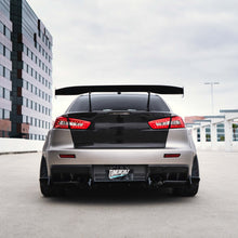 Load image into Gallery viewer, Seibon Universal GT Style Carbon Fiber Rear Spoiler - Seibon GTWING-1