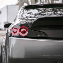 Load image into Gallery viewer, Seibon 03-07 Infiniti G35 2-door C-Style Carbon Fiber Trunk/Hatch - Seibon TL0305INFG352D-C