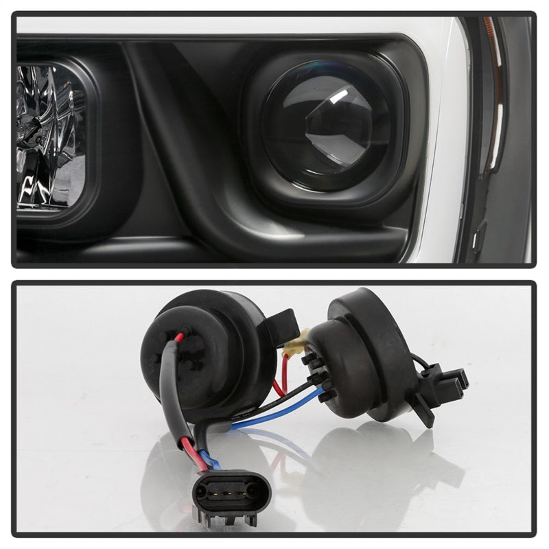 Spyder Dodge Ram 1500 06-08 V2 Projector Headlights - Light Bar DRL - Black (PRO-YD-DR06V2-LB-BK) - Black Ops Auto Works