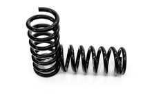 Load image into Gallery viewer, UMI 3050F pair of black powder coated 5160 chrome silicon front lowering springs with evenly spaced linear rate coils, giving a 2.5 inch drop on 1970-1981 GM F-Body and a 1 inch drop on 1978-1988 GM G-Body.