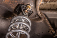 Load image into Gallery viewer, UMI Performance UMI 78-96 GM B-Body Rear Coil-Over Conversion Brackets