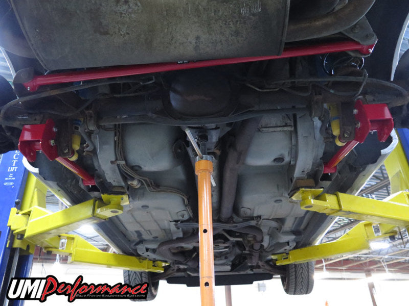 UMI Performance red rear control arm and panhard bar kit for 1982-2002 GM F-body, product photo 4