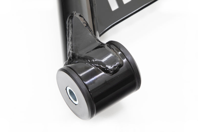 Additional product view 5 of the UMI 3031-B black tubular front lower A-arm pair.
