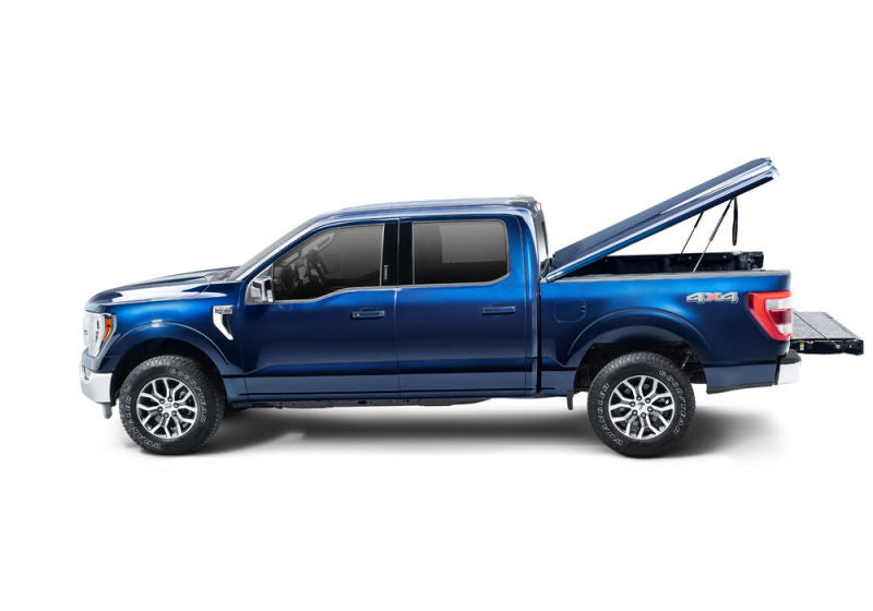 UnderCover 2022 Ford Lightning + 23-24 Ford F-150 5.5 ft Short Bed Tonneau Cover - Undercover UC2208L-EA