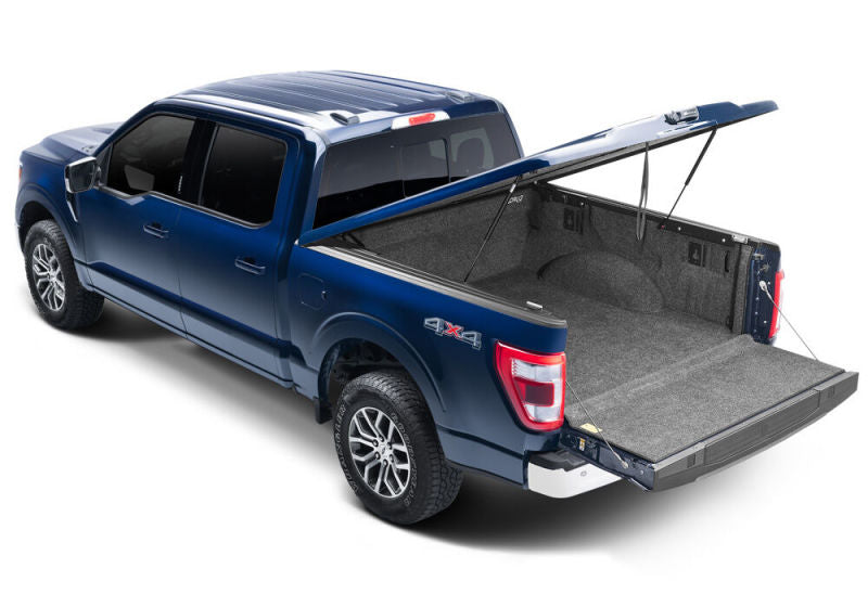 UnderCover 2022 Ford Lightning + 23-24 Ford F-150 5.5 ft Short Bed Tonneau Cover - Undercover UC2208L-EA
