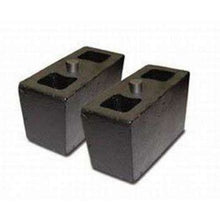 Load image into Gallery viewer, Fabtech 00-04 Ford F250/350 4WD Rear Leaf Spring Block Kit - 5in - Black Ops Auto Works