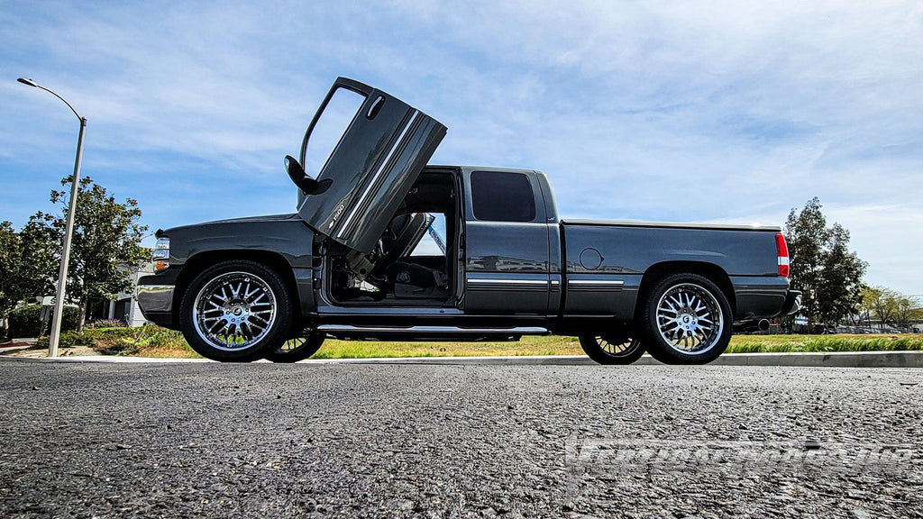 Chevrolet Silverado 1999-2006 Vertical Doors - Black Ops Auto Works