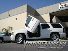 Load image into Gallery viewer, Chevrolet Tahoe 2007-2014 Vertical Doors - Black Ops Auto Works