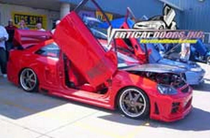 Honda Civic 2001-2005 Vertical Doors - Black Ops Auto Works