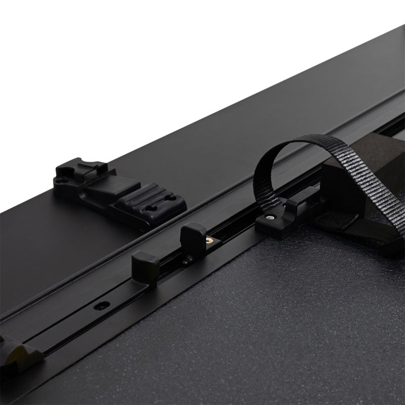 Westin Westin 19-23 Chevrolet/GMC 1500 6ft. 6in. Bed Hard Tri-Fold Tonneau Cover - Black