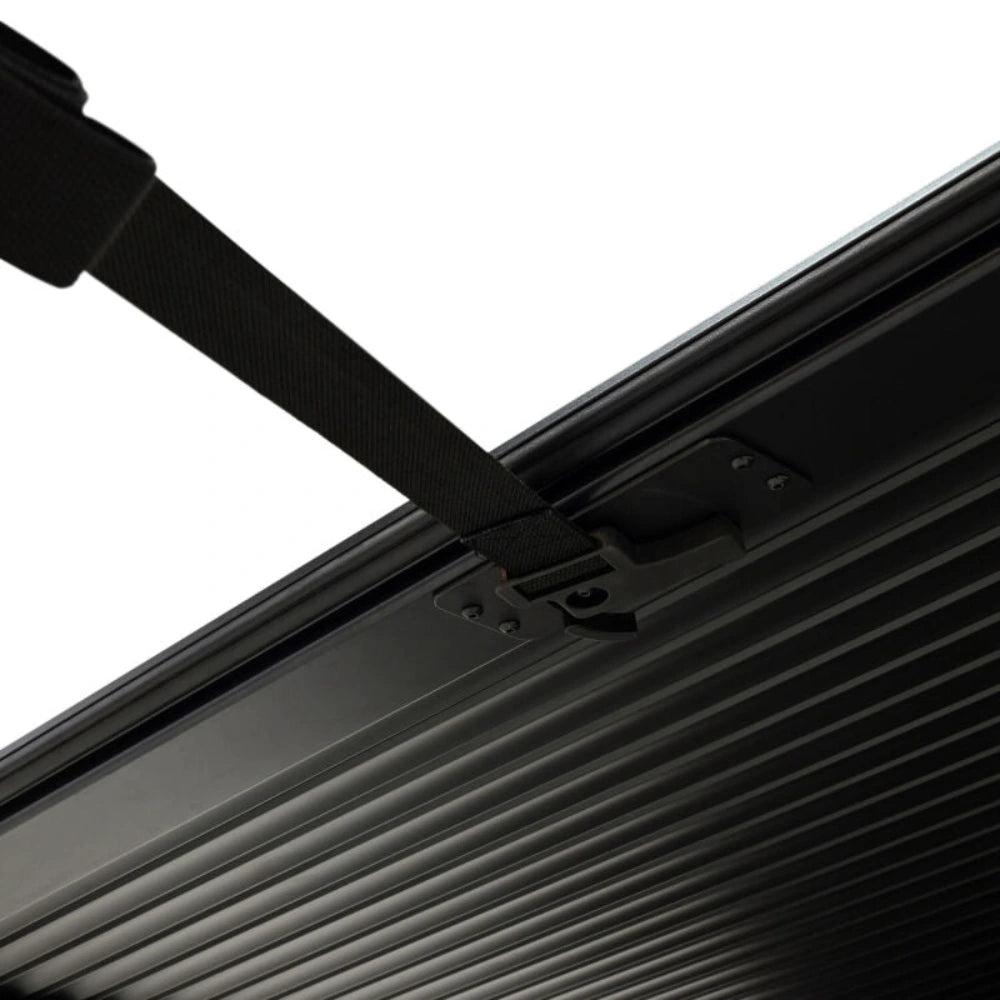 Westin 19-63995 Manual Retractable Tonneau Cover - 2020-2026 GM HD 6ft 6in Bed - Westin 19-63995