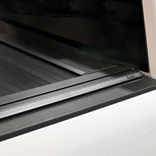 Load image into Gallery viewer, 19-61005 Ford F-250/F-350 SD Tonneau Cover 6ft10in
