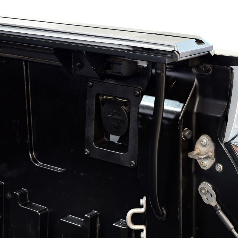 Westin Westin 22-26 Toyota Tundra 5ft 5in. (66in.) Bed Electric Retractable Tonneau Cover - Black