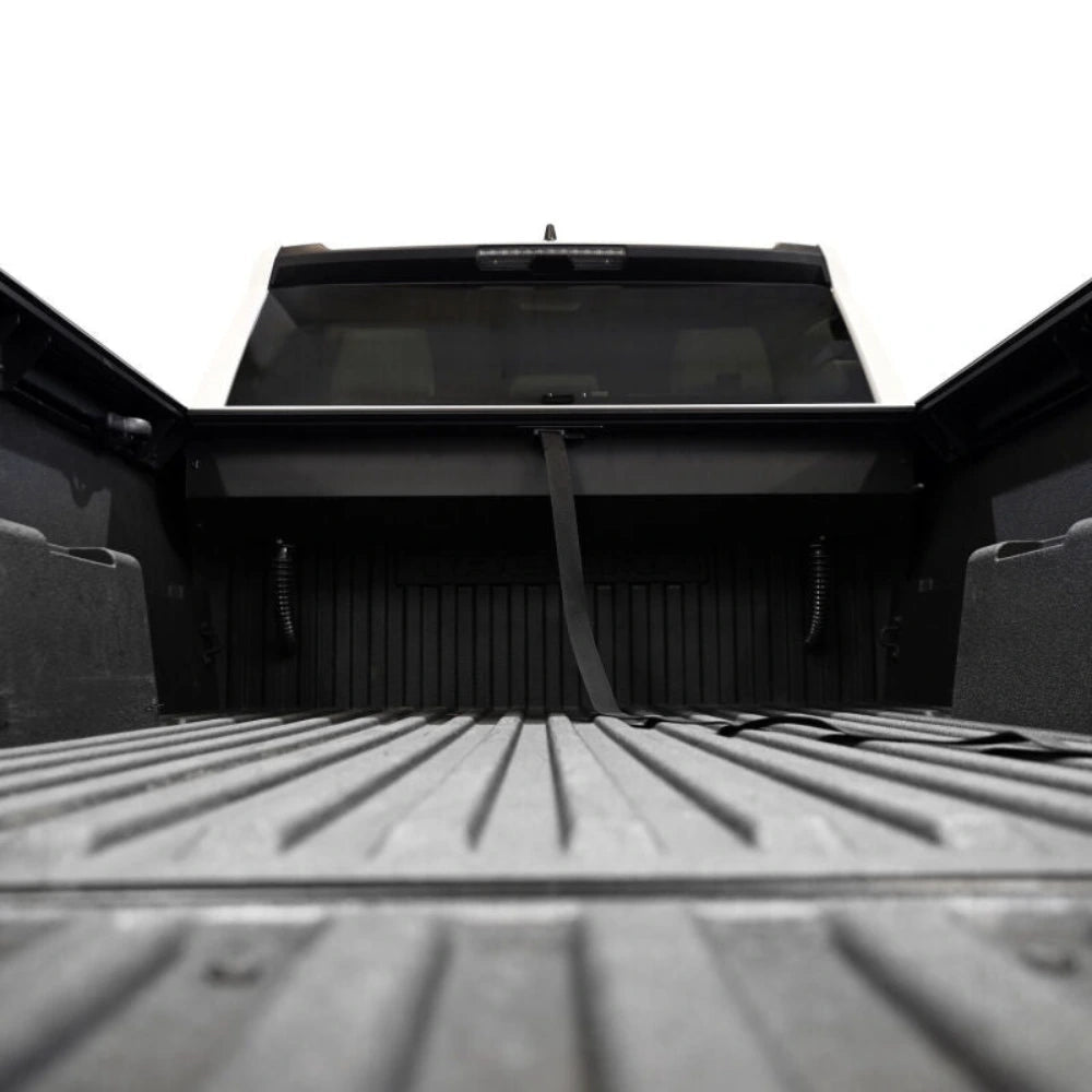 Westin Manual Retractable Tonneau Cover 24-26 Toyota Tacoma 6ft Bed Black - Westin 19-62795