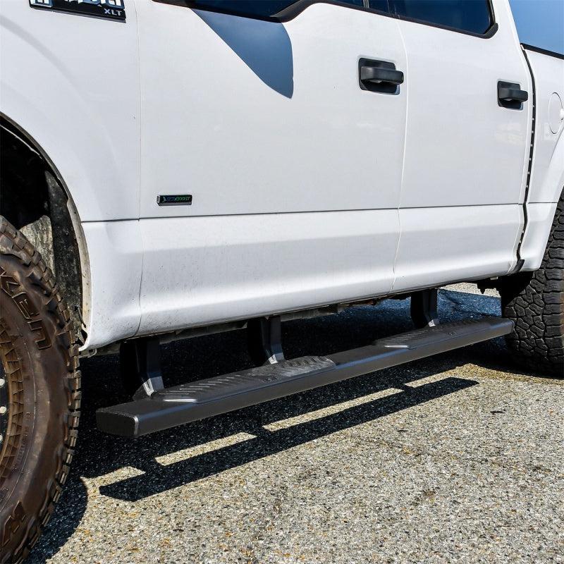 Westin Westin Ram 15-21 Ford F-150 / 17-21 Ford F-250 & F350 Crew Cab R5 XD Nerf Step Bars - Black