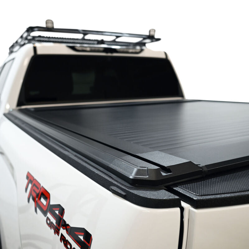WES19-60285 Westin Manual Retractable Tonneau 2022-2026 Tundra