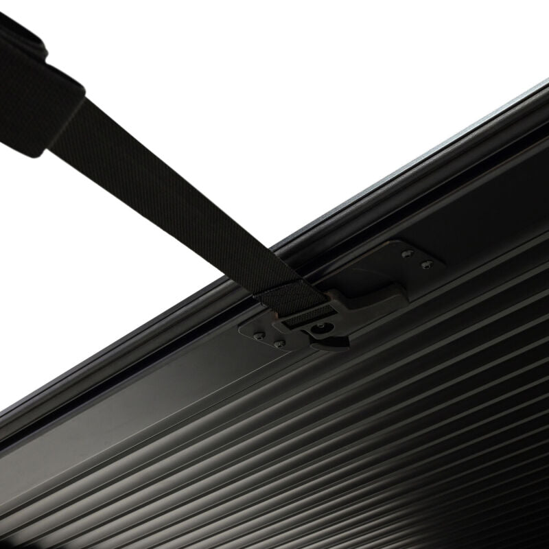 Westin 16-23 Toyota Tacoma 5ft 5in Bed Manual Retractable Tonneau Cover - Black - Westin 19-61065