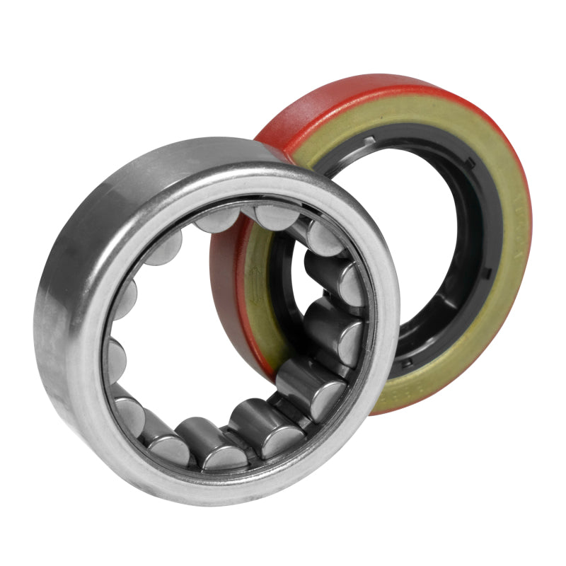 Yukon Gear R1559TV Axle Bearing and Seal Kit / Torringtonbrand / 2.530in OD / 1.620in ID - Yukon Gear & Axle AK 1559