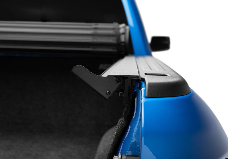 BAK 09-18 Dodge Ram (19-21 Classic) 1500 w/ Ram Box Revolver X4s 5.7ft Bed Cover BAK