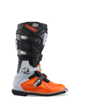 Load image into Gallery viewer, Gaerne GXJ Boot Black/Orange Size - Youth 4 Gaerne